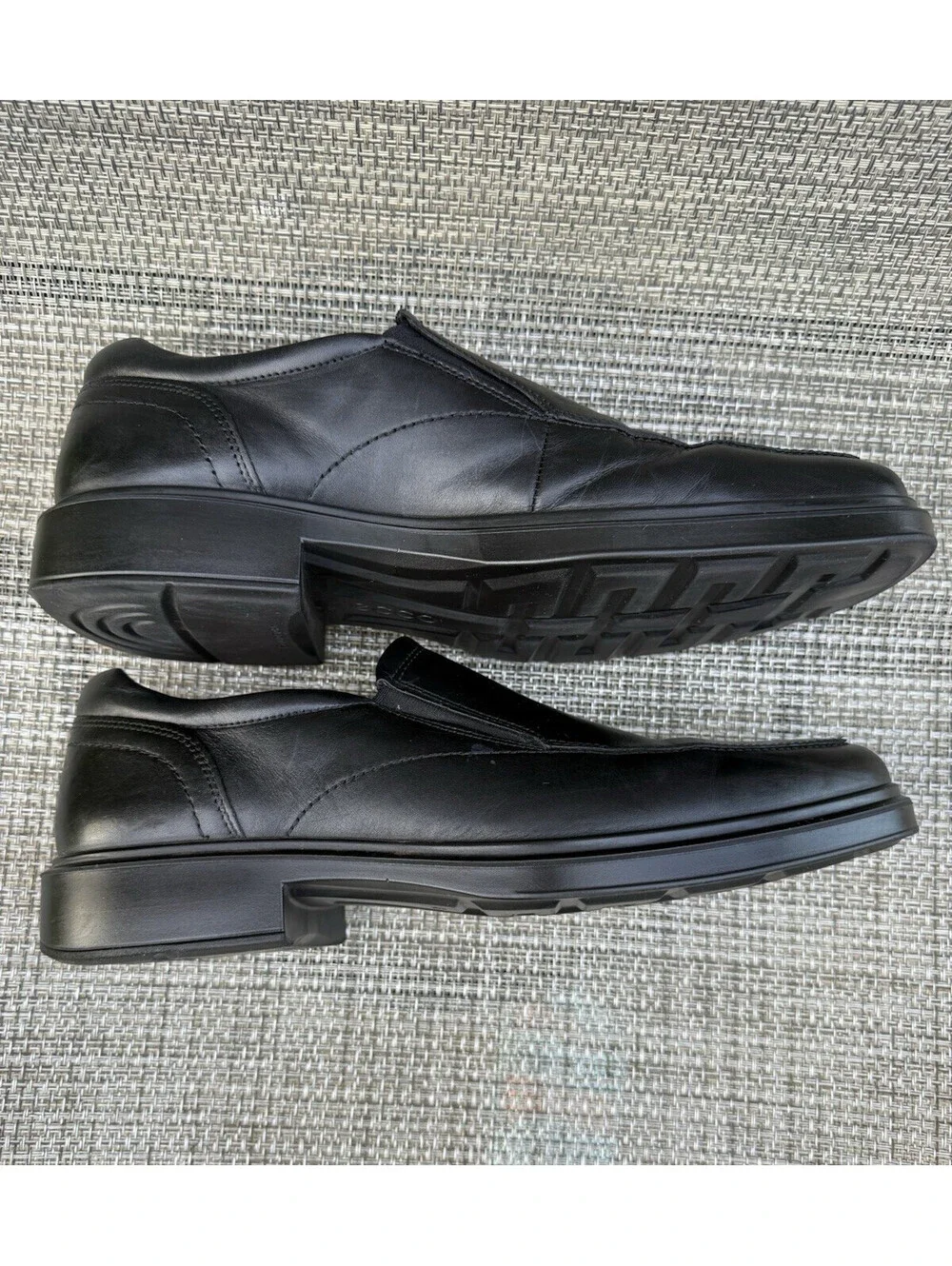ECCO Helsinki 2.0 Men's Apron Toe Slip-On Shoe Black 500154 01001 Sz 43 (9-9.5)